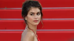 Το genius hack της Kaia Gerber για sunkissed λάμψη στο πρόσωπο (χωρίς έκθεση στον ήλιο)
