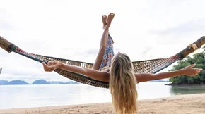 Τριήμερο Αγίου Πνεύματος: Πώς η υπερ-οργάνωση καταστρέφει τη χαλάρωση και πώς θα το αποφύγεις;