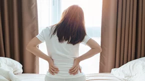 Ορθοστασία, πόνοι περιόδου ή μυϊκοί πόνοι; Τα προϊόντα που πρέπει να έχεις πάντα στο ντουλάπι σου