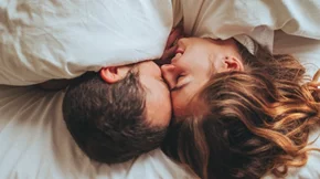 Το λεξικό των swinger - Όλα όσα χρειάζεται να ξέρεις για την ανταλλαγή συντρόφων