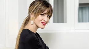 Festive Hairstyles: Ο άσσος στο μανίκι κάθε fashionista για εντυπωσιακά γιορτινά χτενίσματα