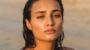 5 χτενίσματα που αδυνατίζουν και κολακεύουν τα στρογγυλά πρόσωπα