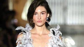 Το νέο signature άρωμα με νότες τζίντζερ φέρνει την άνοιξη σε ένα μπουκάλι