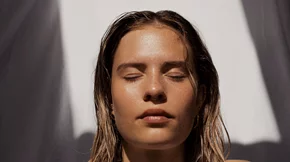 Πώς θα διώξεις τις αρνητικές σκέψεις (επιτέλους!)