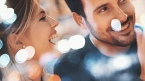 Τόσους συντρόφους χρειάζεσαι μέσα σε 1 χρόνο για να γίνεις ευτυχισμένη