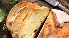 Ποιo είδος ψωμιού αδυνατίζει; Ποιο έχει τις λιγότερες θερμίδες και λιπαρά;