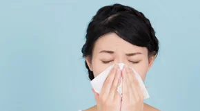 Ρινικές εκκρίσεις: Τι φανερώνει το χρώμα τους για την υγεία σου;