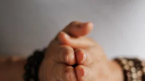 9 τρόποι που η συγχώρεση θα σε κάνει καλύτερη