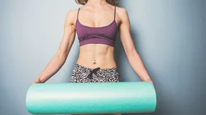 Τι προκαλεί το λίπος στην κοιλιά και πώς θα το μειώσεις;