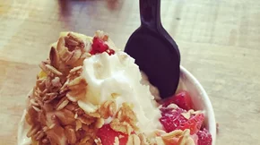 Παγωμένο γιαούρτι: Ποια toppings να αποφύγεις