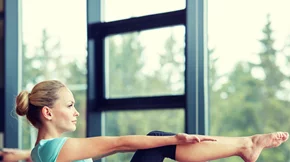 Η top άσκηση Pilates για δυνατό κορμό! (Ab series of 5 για γράμμωση στην κοιλιά!)