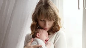 Νέα μαμά: "Ποτέ δεν θα μπορέσω να ζήσω ξανά όπως παλιά!" Τι συμβουλεύει η ψυχολόγος;