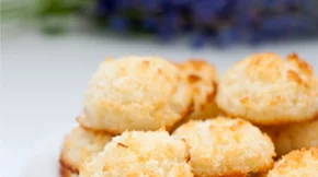 Light συνταγή: Μπισκότα χωρίς ζάχαρη, χωρίς αλεύρι, χωρίς ψήσιμο (με αμύγδαλα, ταχίνι και ηλιόσπορο)!