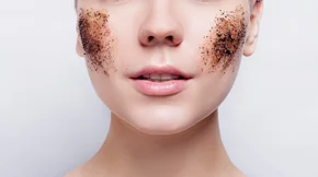 Μάσκες για απολέπιση προσώπου με βρόμη ή λεμόνι: Φτιάξ'τες εύκολα στο σπίτι!