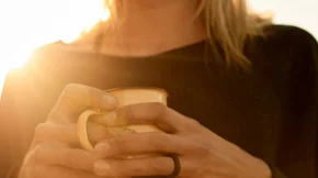 Τι σχέση έχει η καφεΐνη με την άσκηση; Πότε να πεις «όχι» στη γυμναστική;