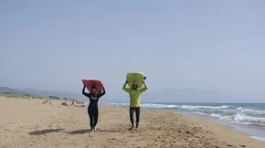 Shape Tested: Πήγα σε 3ήμερο surf camp στην Ελλάδα και να γιατί ΠΡΕΠΕΙ να το κάνεις κι εσύ! (Αποστολή: Ζαχάρω 5-0)