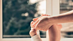 Το μωρό σου ροχαλίζει στον ύπνο του; Τι μπορεί να συμβαίνει;