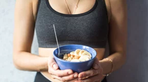 Ποιες τροφές αυξάνουν και ποιες μειώνουν τον κίνδυνο για καρκίνο του παχέος εντέρου