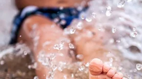 Γιατί ανατριχιάζεις; Γιατί μουλιάζουν τα χέρια; Τι δείχνει το φτέρνισμα και ο λόξυγγας; Όσα δείχνουν οι μηχανισμοί άμυνας του σώματος