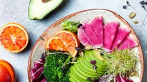 Ωραίες συνταγές για χορτοφάγους: Φτιάξε νόστιμα και εύκολα buddha bowls (ξέρεις τι είναι;)