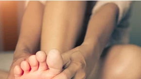 Ενοχλήσεις στα πόδια; Κάλοι και φουσκάλες; Έτσι θα απαλλαγείς!