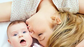 10 υπερβολικά (σχεδόν παλαβά) πράγματα που έκανα τους πρώτους μήνες με το μωρό σπίτι!