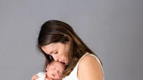 Νομίζεις ότι θα πάρεις το βραβείο για την πιο κουρασμένη μαμά;