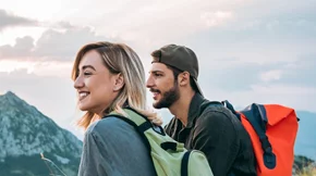 Είμαι γοητευτική, γιατί δεν μπορώ να κάνω σχέση; (Γιατί το ψάχνεις πολύ, λέει η θεωρία των παιγνίων)