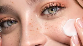 Έκκριμα σαλιγκαριού, βασιλικός πολτός και άλλα φυσικά αντιγηραντικά συστατικά που χρειάζεται η beauty ρουτίνα σου