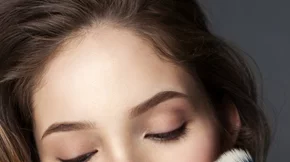 Τι πούδρα να πάρω; Αυτές είναι οι καλύτερες πούδρες για το 2019