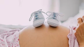 Τι είναι το hypnobirthing και πώς μπορεί να σε βοηθήσει για ανώδυνο τοκετό;