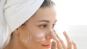 Mήπως χρησιμοποιείς πολλά προϊόντα προσώπου;