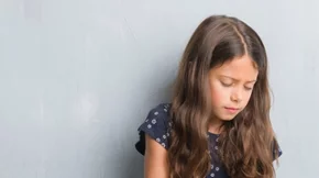 Τροφική δηλητηρίαση στο παιδί: Τα SOS από τον παιδίατρο