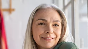 «Γερνάω ή μεγαλώνω;» Η Δρ Νανά Τσουμάκη αποκαλύπτει πώς θα μεγαλώνουμε χωρίς να γερνάμε