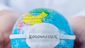 Έκτακτη ενημέρωση Σωτήρη Τσιόδρα στις 6 - Το «παγόβουνο» του Αυγούστου και οι δηλώσεις του λοιμωξιολόγου Λαζανά