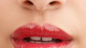 Τα καλύτερα κραγιόν για long lasting αποτέλεσμα