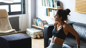 Γυμναστική στο σπίτι: Τα 5 συχνότερα λάθη που κάνουμε και σαμποτάρουν την προσπάθειά μας