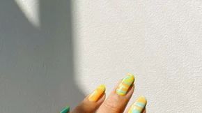 Ξεκινάμε τη νέα εβδομάδα με pop χρώματα στα νύχια και διάθεση στα ύψη