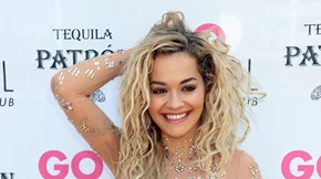 Άψογες εμφανίσεις τα Χριστούγεννα: 4 αγορές ανάλογα με τον σωματότυπό σου