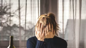 Φάρμακα για την υπέρταση και αλκοόλ: Μήπως δεν πρέπει να τα συνδυάζεις;