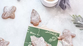 Υγιεινά gingerbread cookies με βρώμη και μελάσα