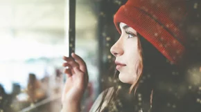 Τρόποι για να αντιμετωπίσεις την κατάθλιψη του χειμώνα