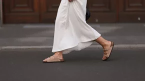 5 χρώματα στο πεντικιούρ που θα βλέπεις παντού αυτό το φθινόπωρο