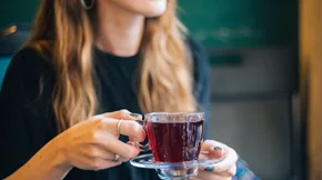 To τσάι από αυτό το βότανο εγγυάται επίπεδη κοιλιά