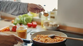 Κουρκουμάς: Το μαγικό συνδυαστικό συστατικό για να εκτοξεύσεις τα οφέλη του - δεν είναι το πιπέρι