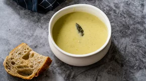 Δυναμωτική χορτόσουπα, ιδανική για το κρύο (έχει μόνο 257 θερμίδες!)