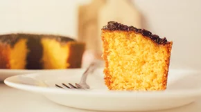 Κέικ καρότου με λάδι και καρύδια: Η αυθεντική συνταγή χωρίς βούτυρο