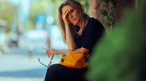 Χρόνια νοσήματα: Ποια μπορεί να "φουντώσουν" το καλοκαίρι; - Από τη ζέστη και το φως