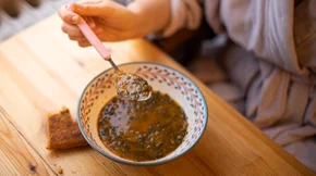 Πότε ξεκινάει η νηστεία Χριστουγέννων 2025 - Και τι μπορούμε να φάμε;