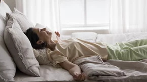 Εμμηνόπαυση: Το σύμπτωμα που υποδηλώνει υψηλότερο κίνδυνο για τη νόσο Αλτσχάιμερ